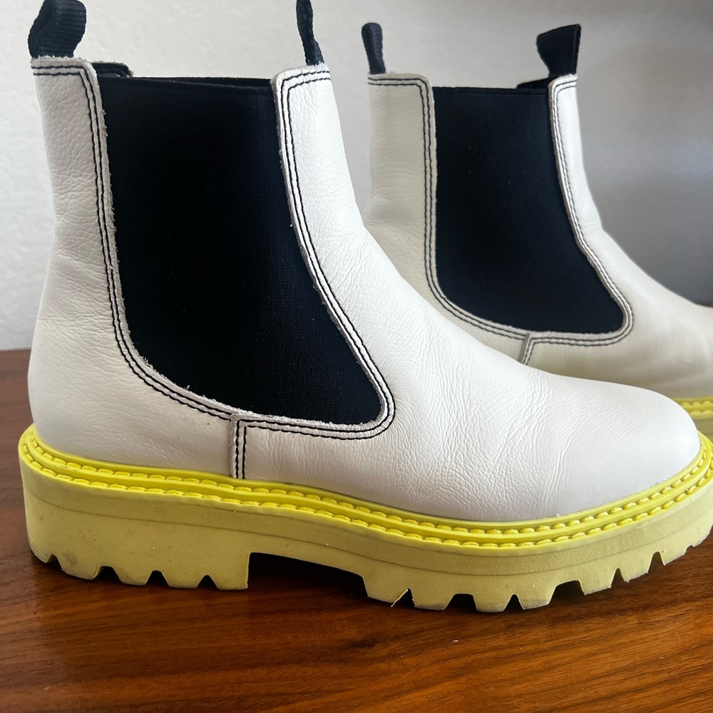 Dolce Vita waterproof, leather White&Black Chelsea Boots w/Yellow Soles